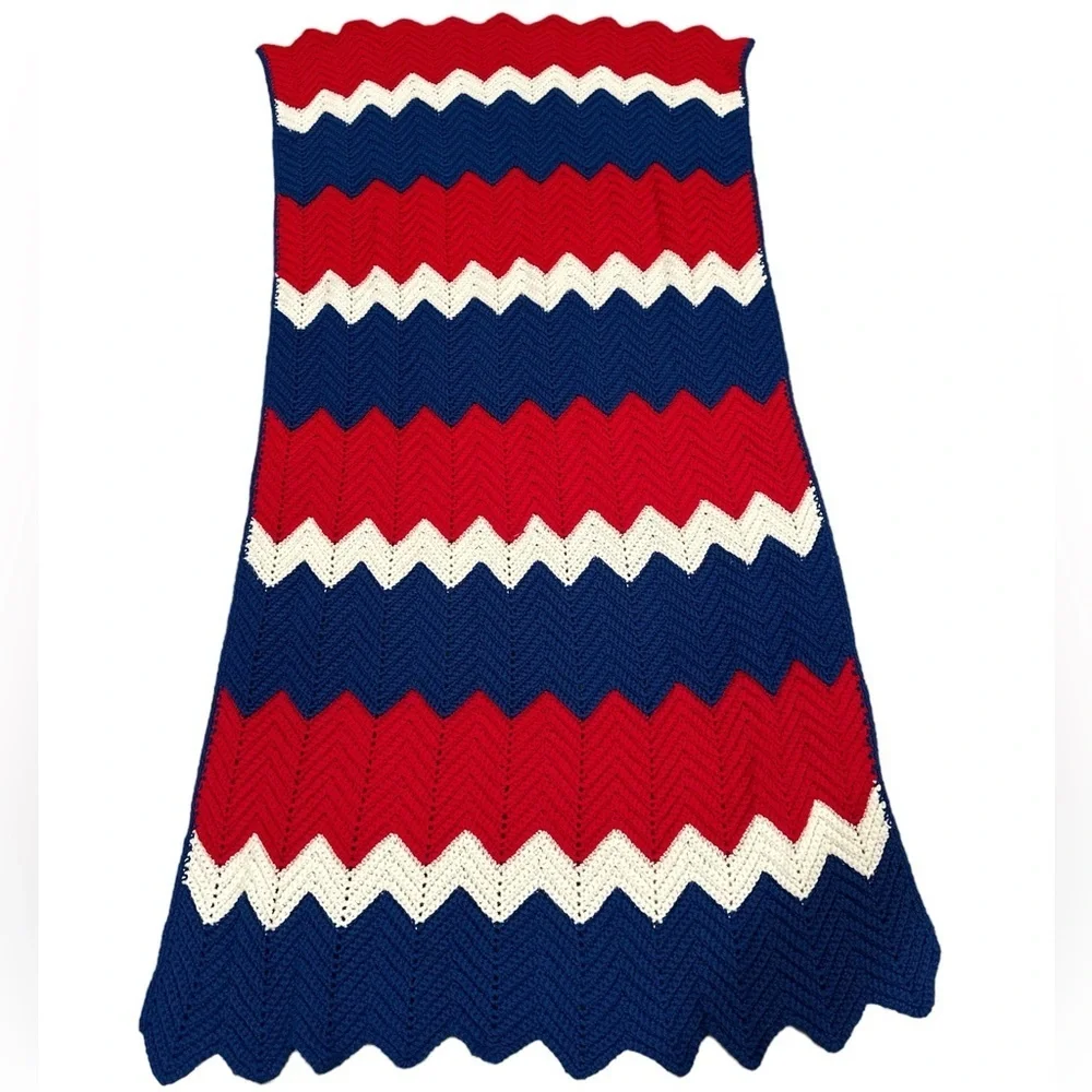 PATRIOTIC CROCHET ZIG ZAG RED WHITE BLUE BLANKET AFGHAN HANDMADE THROW